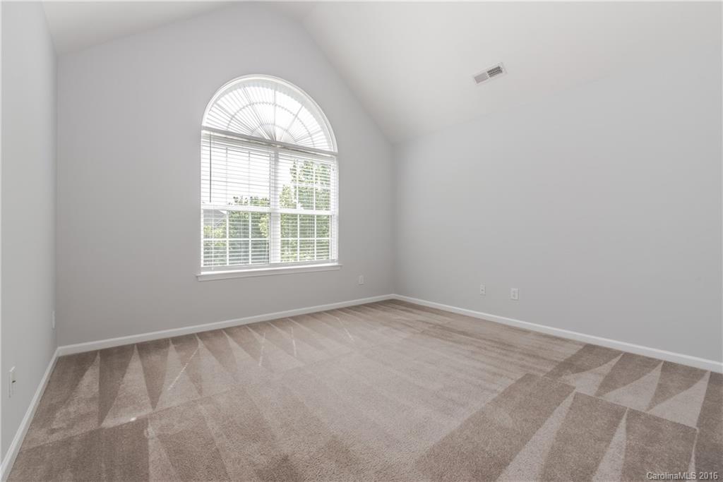 Sandy Pointe - Residential