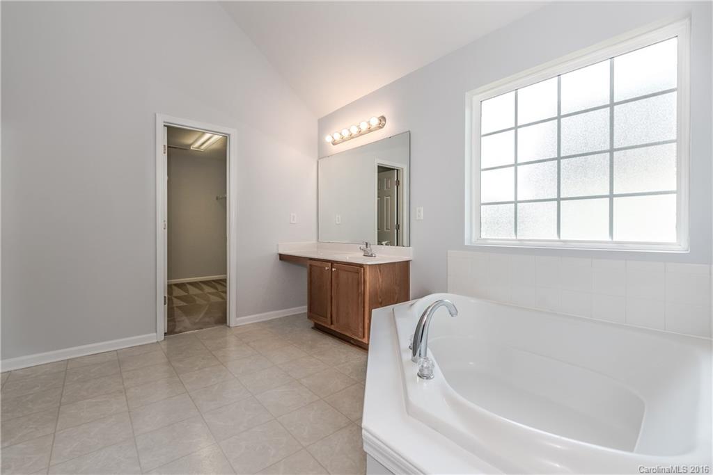 Sandy Pointe - Residential