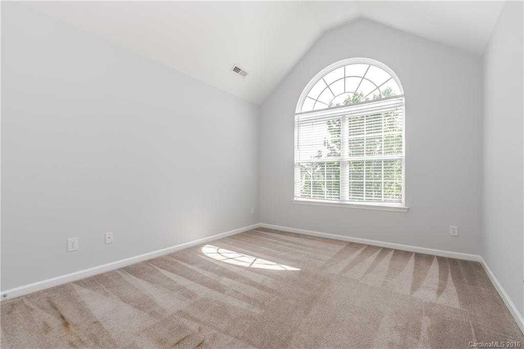 Sandy Pointe - Residential