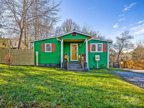 Photo of 221 Oakdale Street, Brevard, NC 28712 (MLS # 4328892)