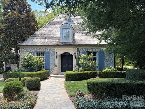 Photo of 2214 La Maison Drive, Charlotte, NC 28226 (MLS # 4402366)