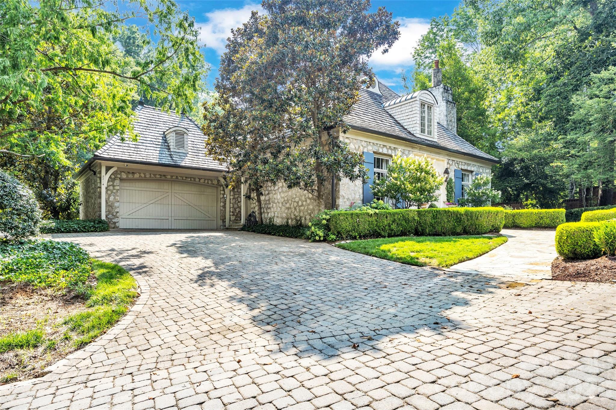 2214 La Maison Drive