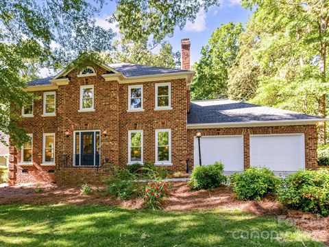 Photo of 9912 Hanover Hollow Drive, Charlotte, NC 28210 (MLS # 4380529)