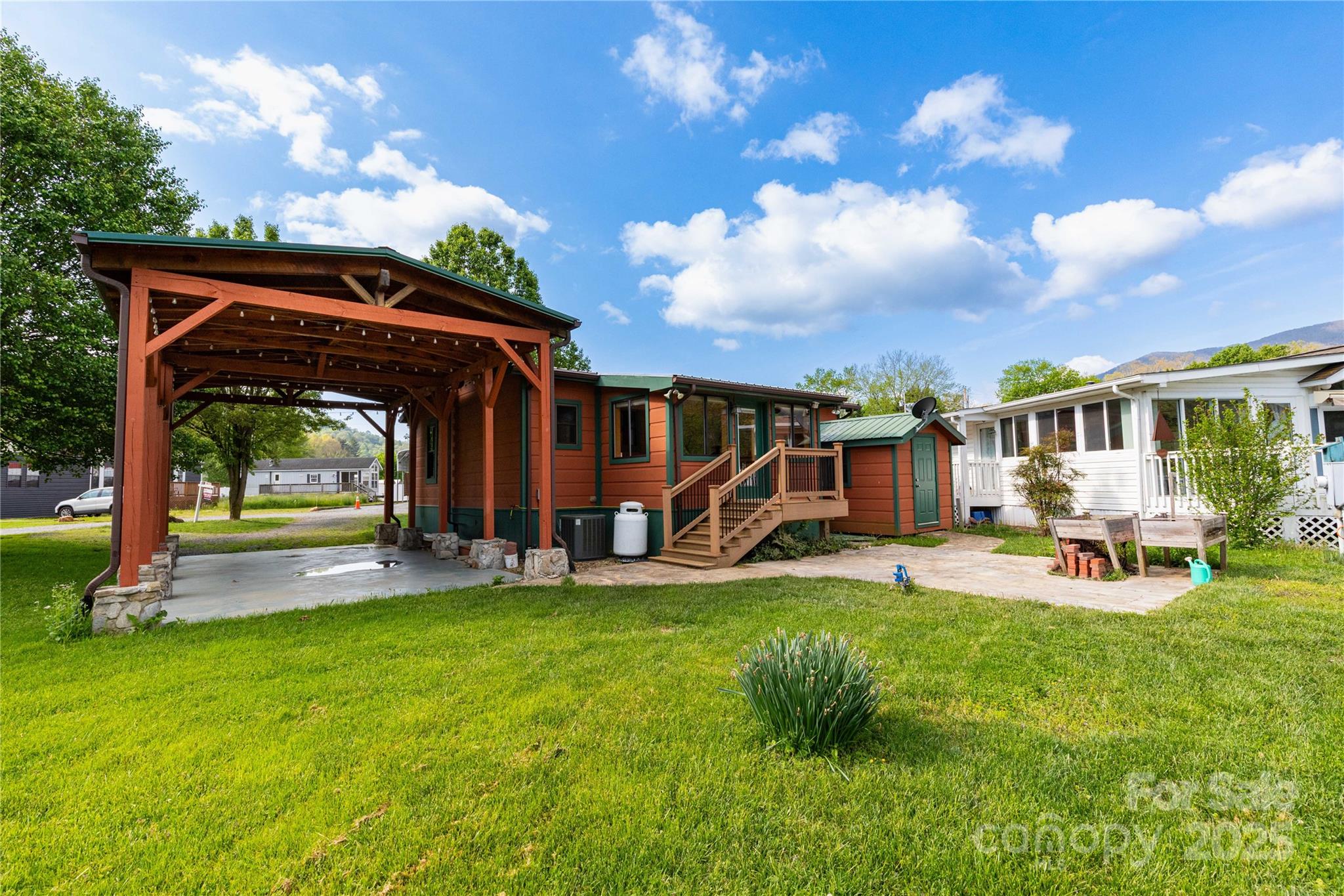 214 Pike Point