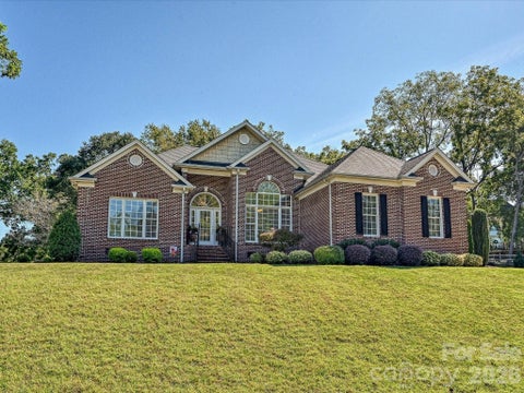 Photo of 5125 WALNUT GROVE Court, Mount Holly, NC 28120 (MLS # 4423136)