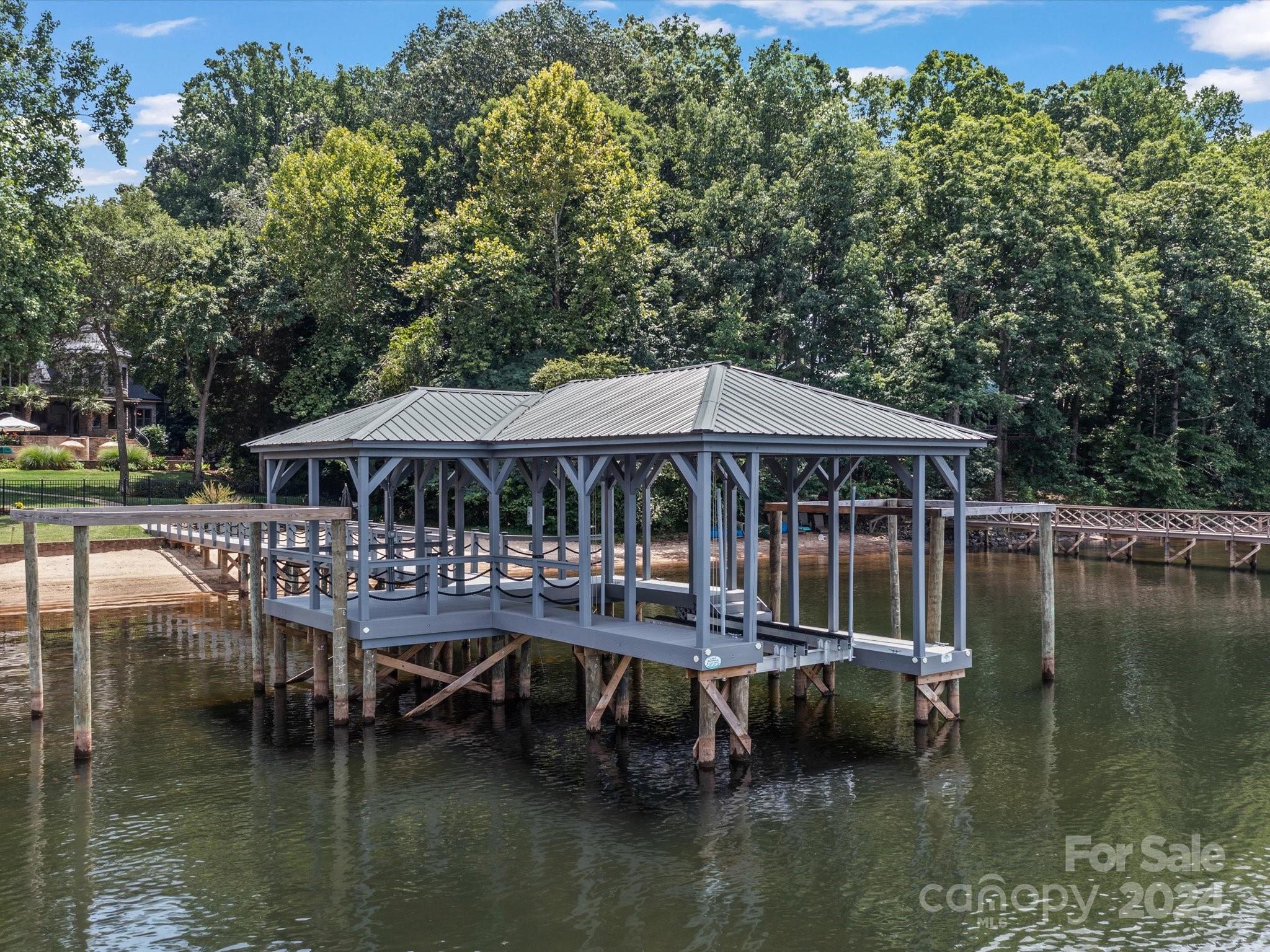 Twin Coves - Residential