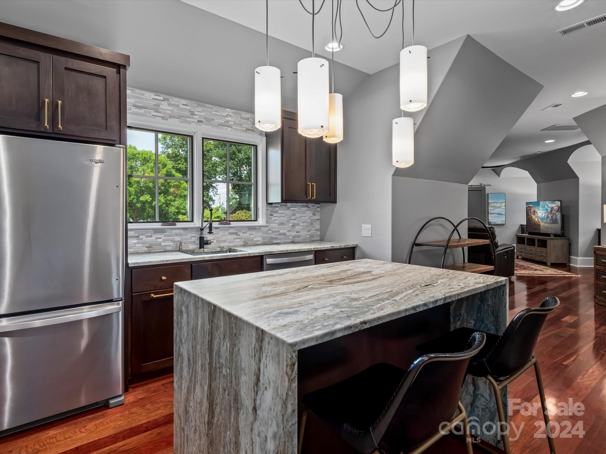 Twin Coves - Residential