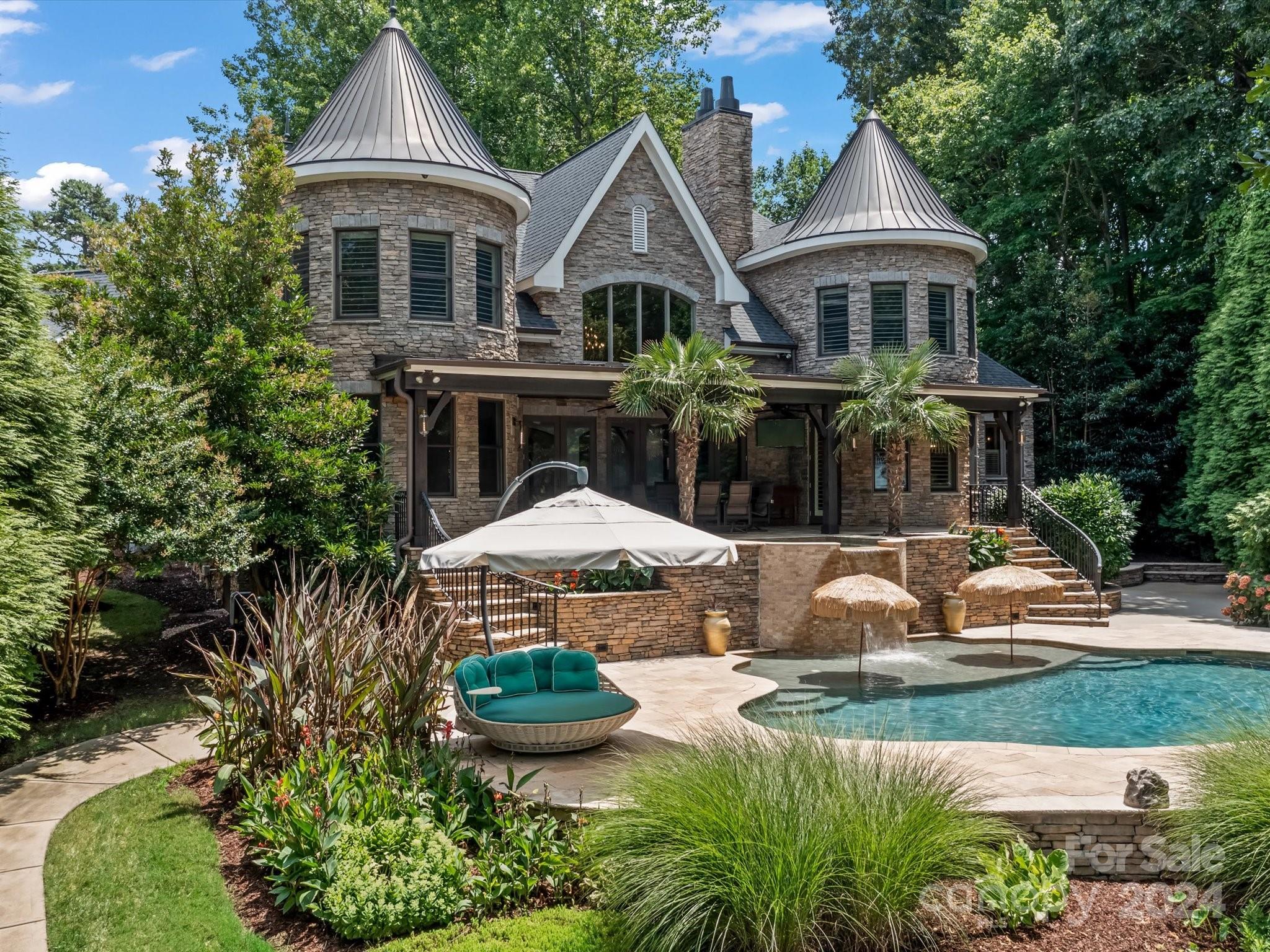 Twin Coves - Residential