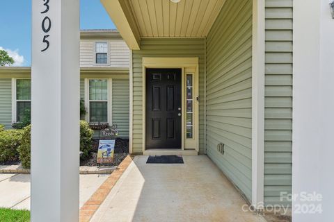 A home in Huntersville