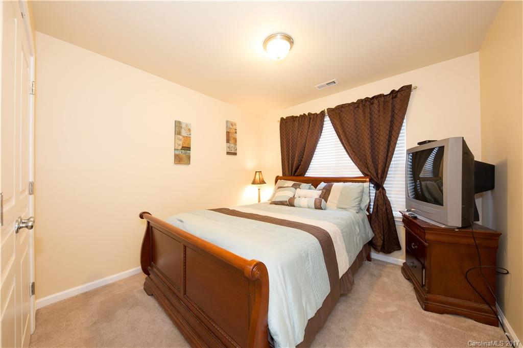 Ridge Pointe - Residential