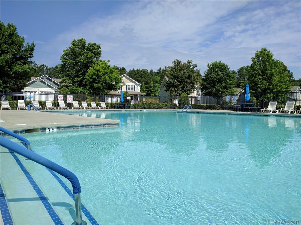 Ridge Pointe - Residential