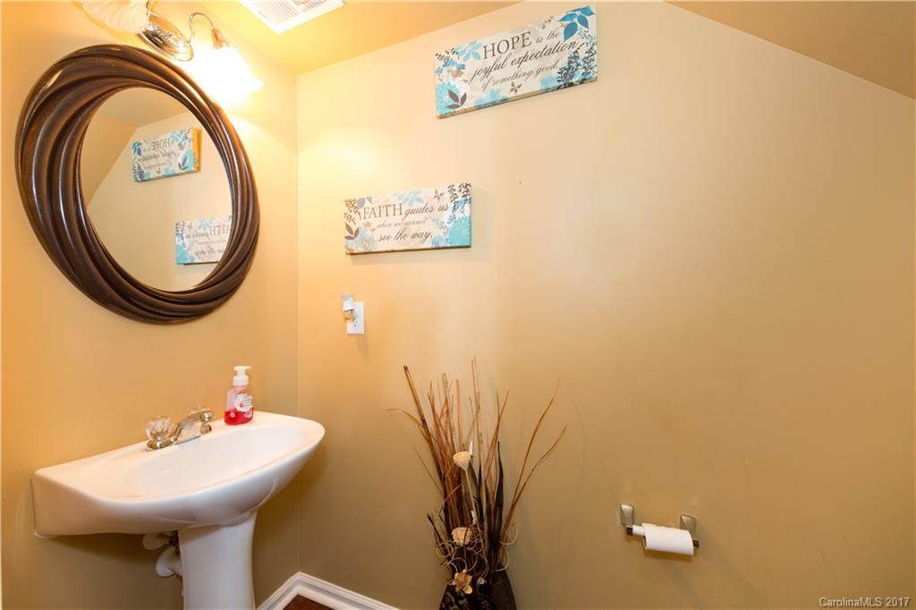 Ridge Pointe - Residential