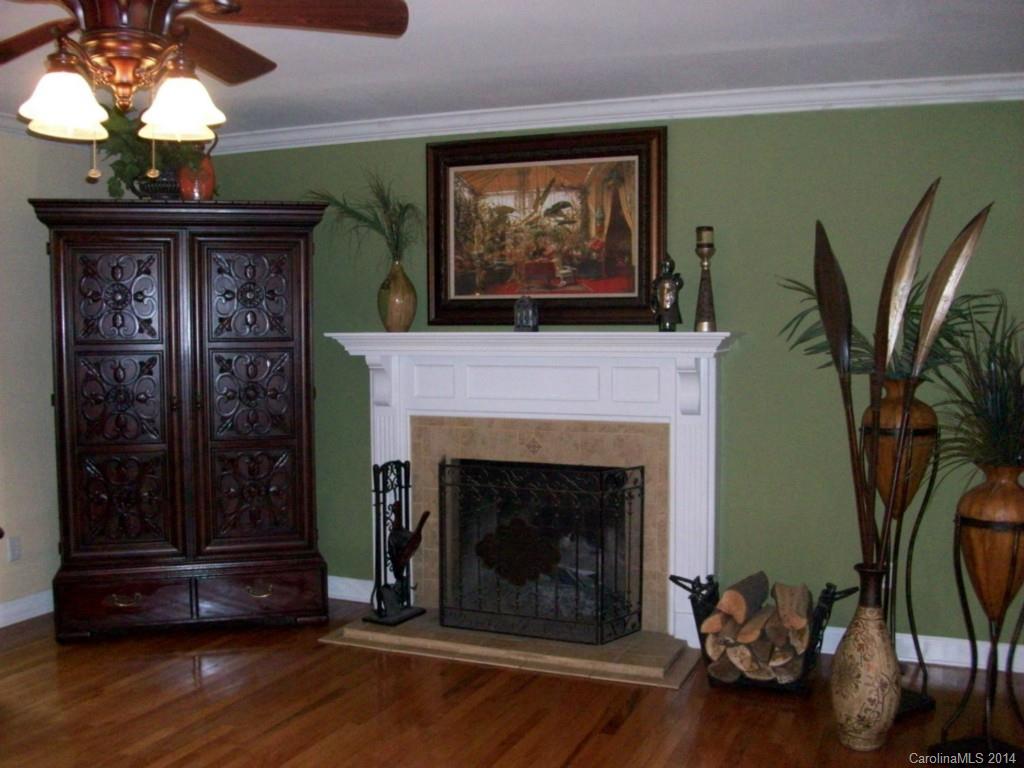 Tega Cay - Residential