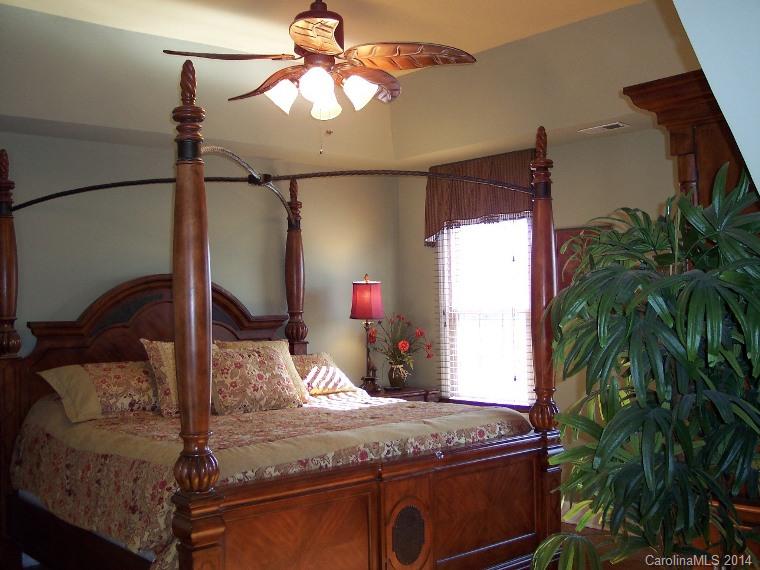 Tega Cay - Residential