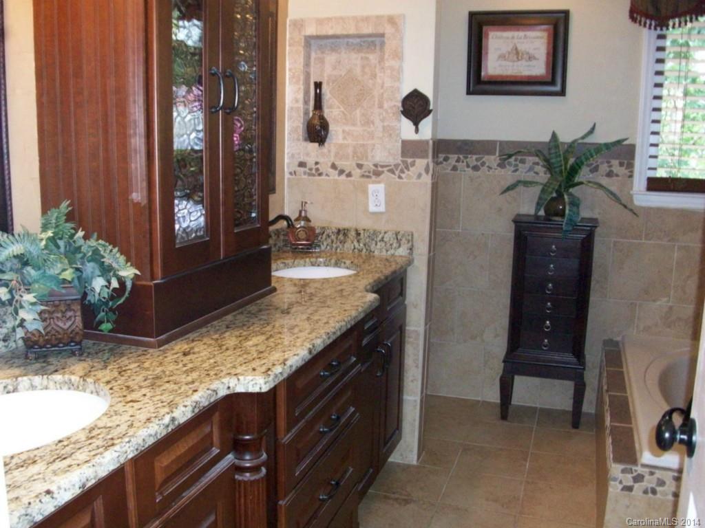 Tega Cay - Residential