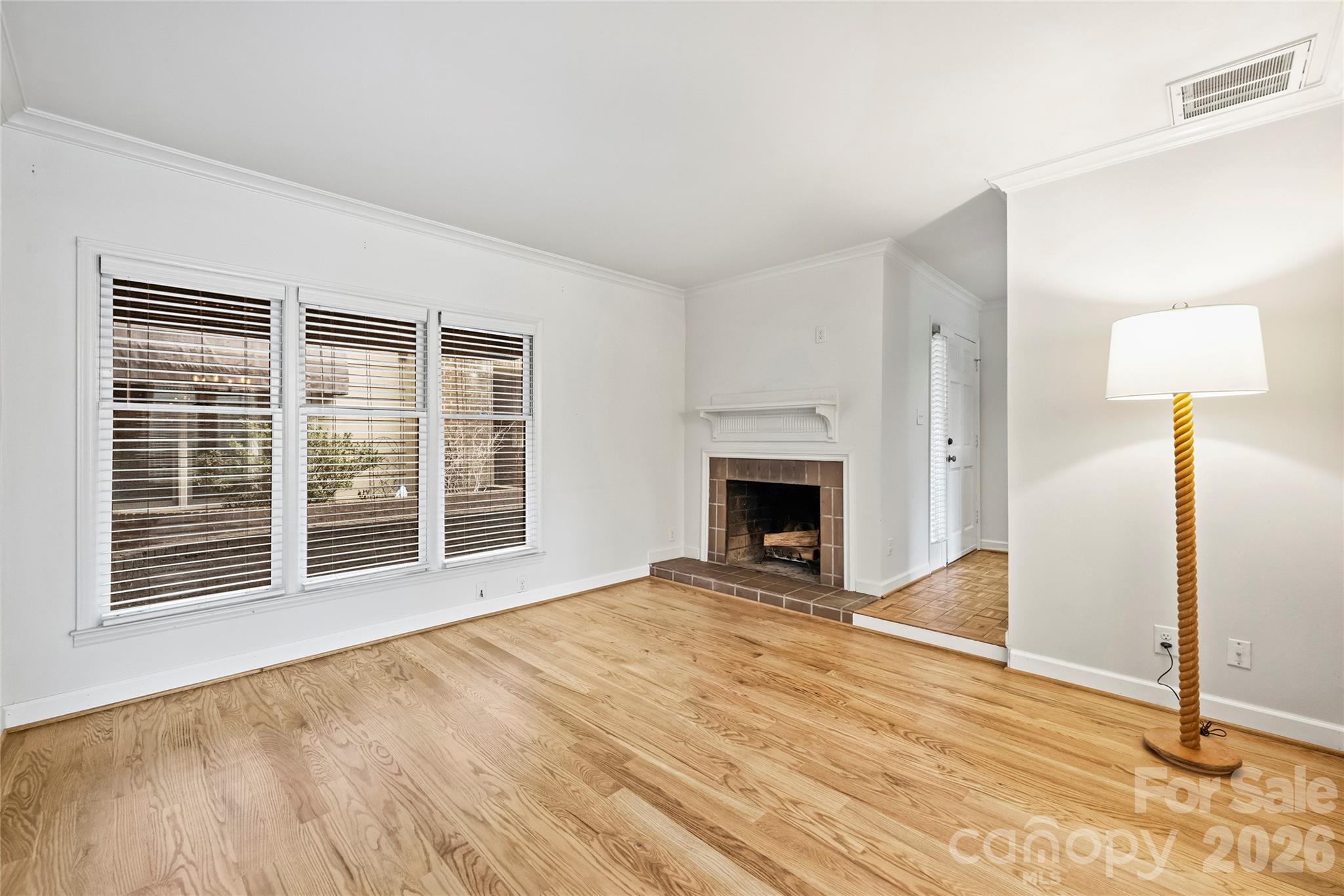 2330 Roswell Avenue G