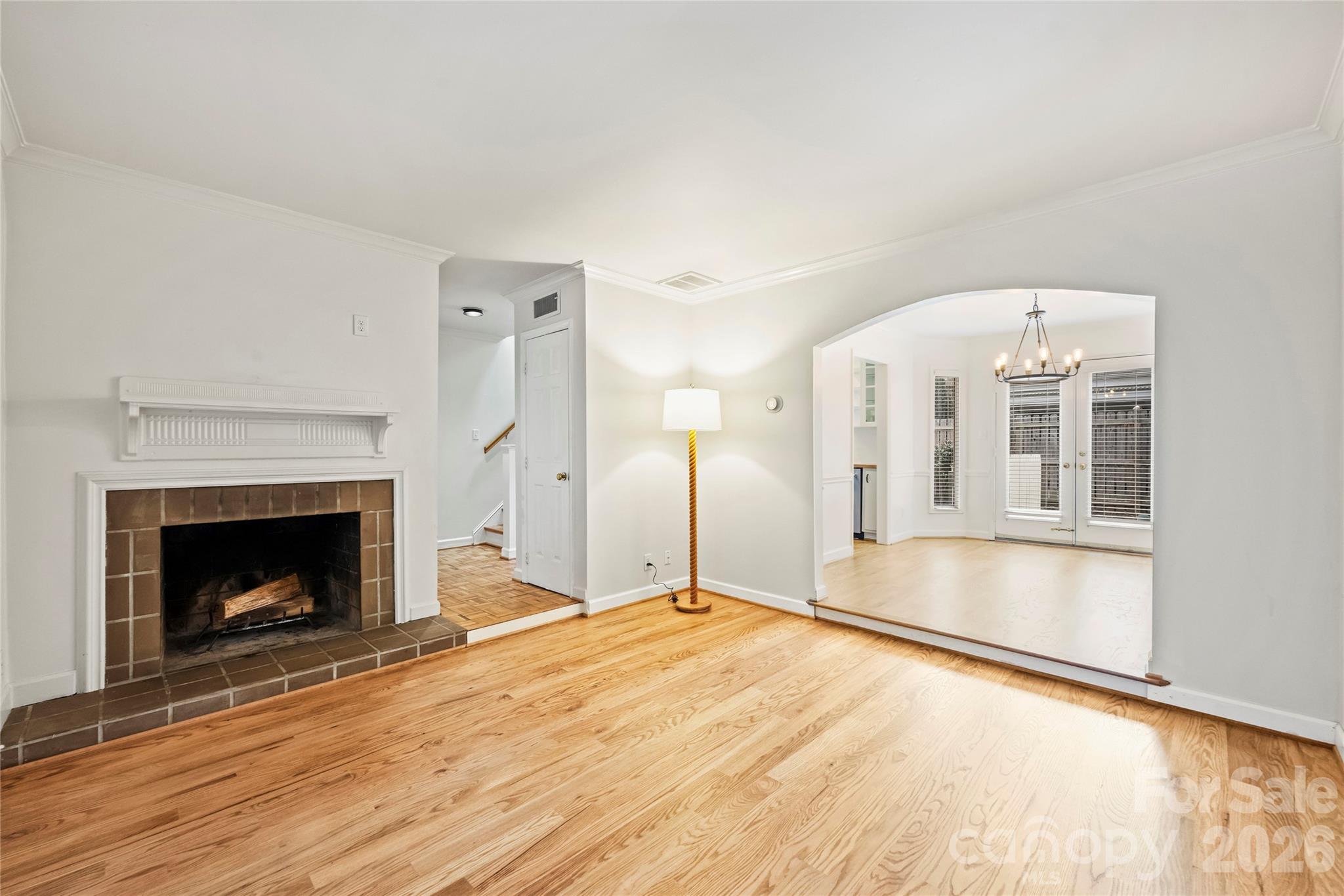 2330 Roswell Avenue G