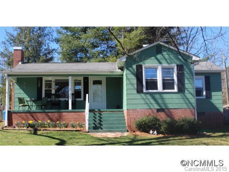 Natural light abounds in this sweet home located in the heart of Brevard. Walking distance to town for shopping, dining and local festivals. Close walk to the high school and jogging path. Rocking chair front porch. Fenced-in backyard, perfect for entertaining on the deck, pets or for gardening. Ceiling fans in every room. Central air/heat. New exterior paint in 2014 and new storage shed installed summer 2014. Agent related to seller.