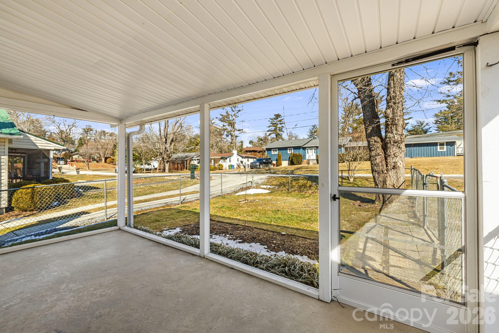 1015 Mountain View Street