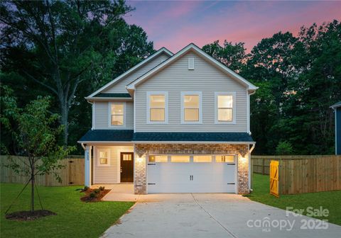 722 Martha Avenue Lowell NC 28098