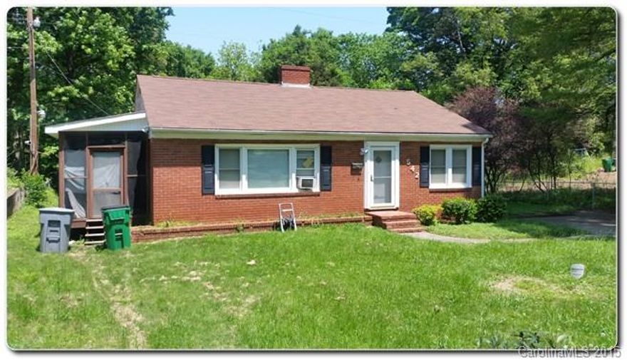Charming Ranch style Brick home located in Charlotte! Wonderful 3 bedrooms. Cozy living room with fireplace and built in shelves on the wall! Sit in kitchen with lots of cabinet space. Spacious lot size/backyard. Close to highway I-77, shopping, and light rail!