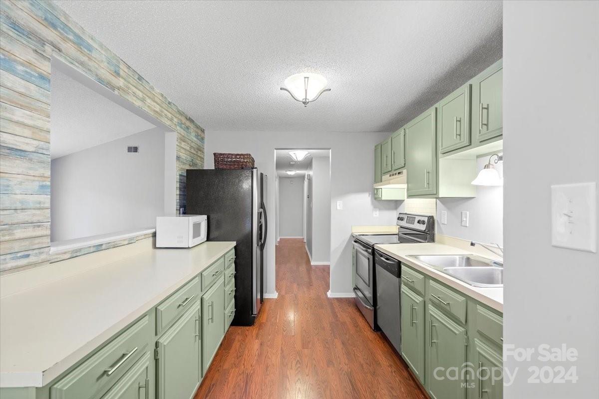 Waverly Hall - Residential