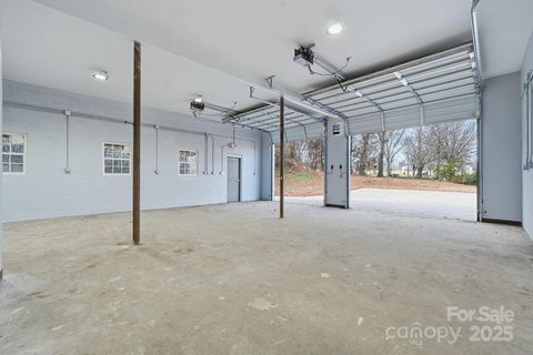 398 Old Charlotte Road SW Concord NC 28027