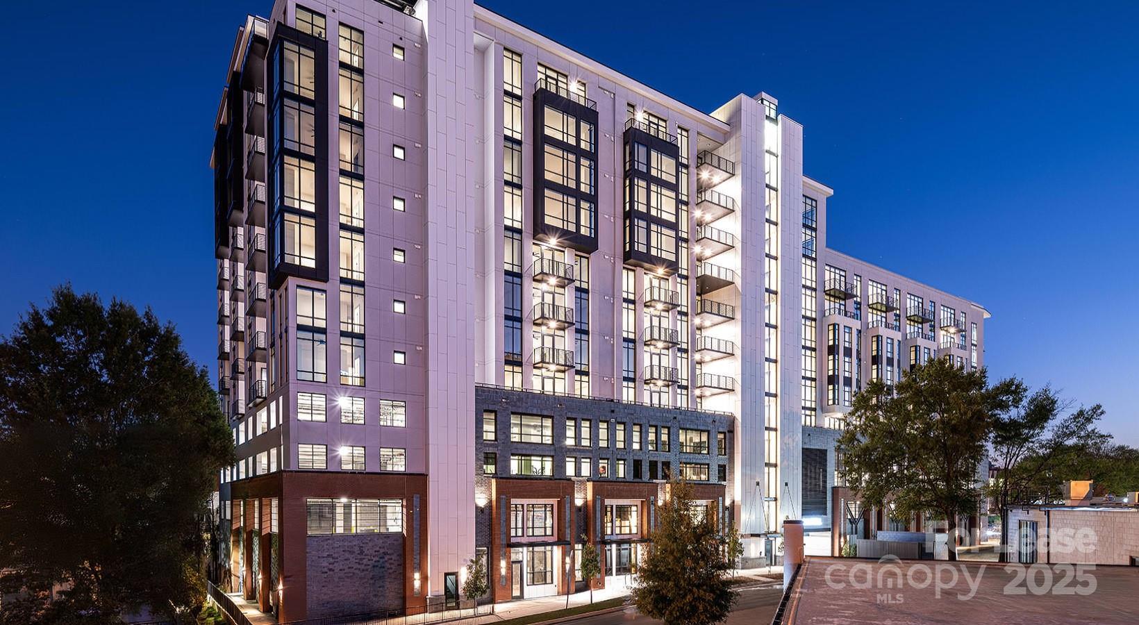 Charlotte, North Carolina 28203, United States, 2 Bedrooms Bedrooms, ,2 BathroomsBathrooms,Residential,Active,44320