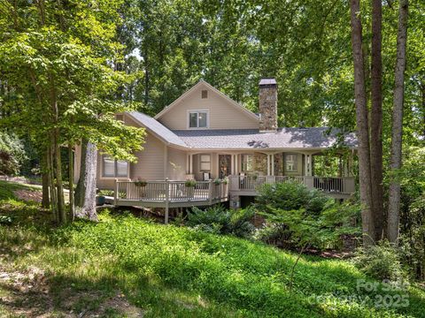 202 Bent Pine Trace Hendersonville NC 28739