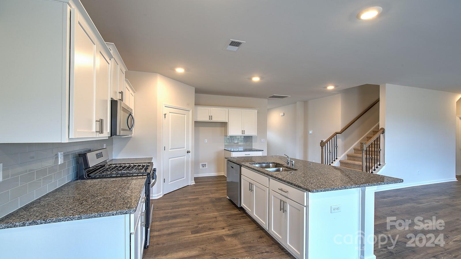 818 Adelston Lane