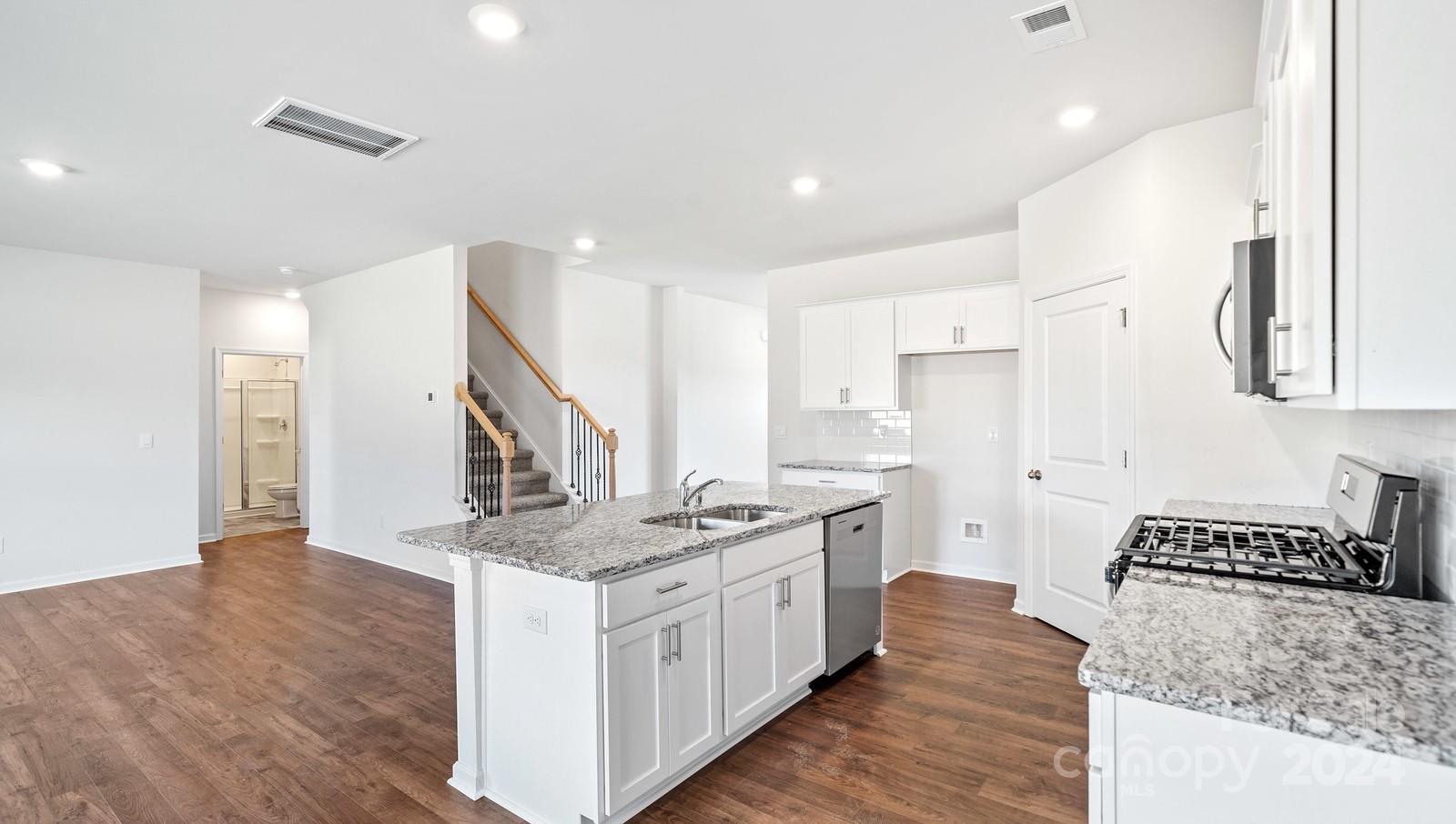 818 Adelston Lane