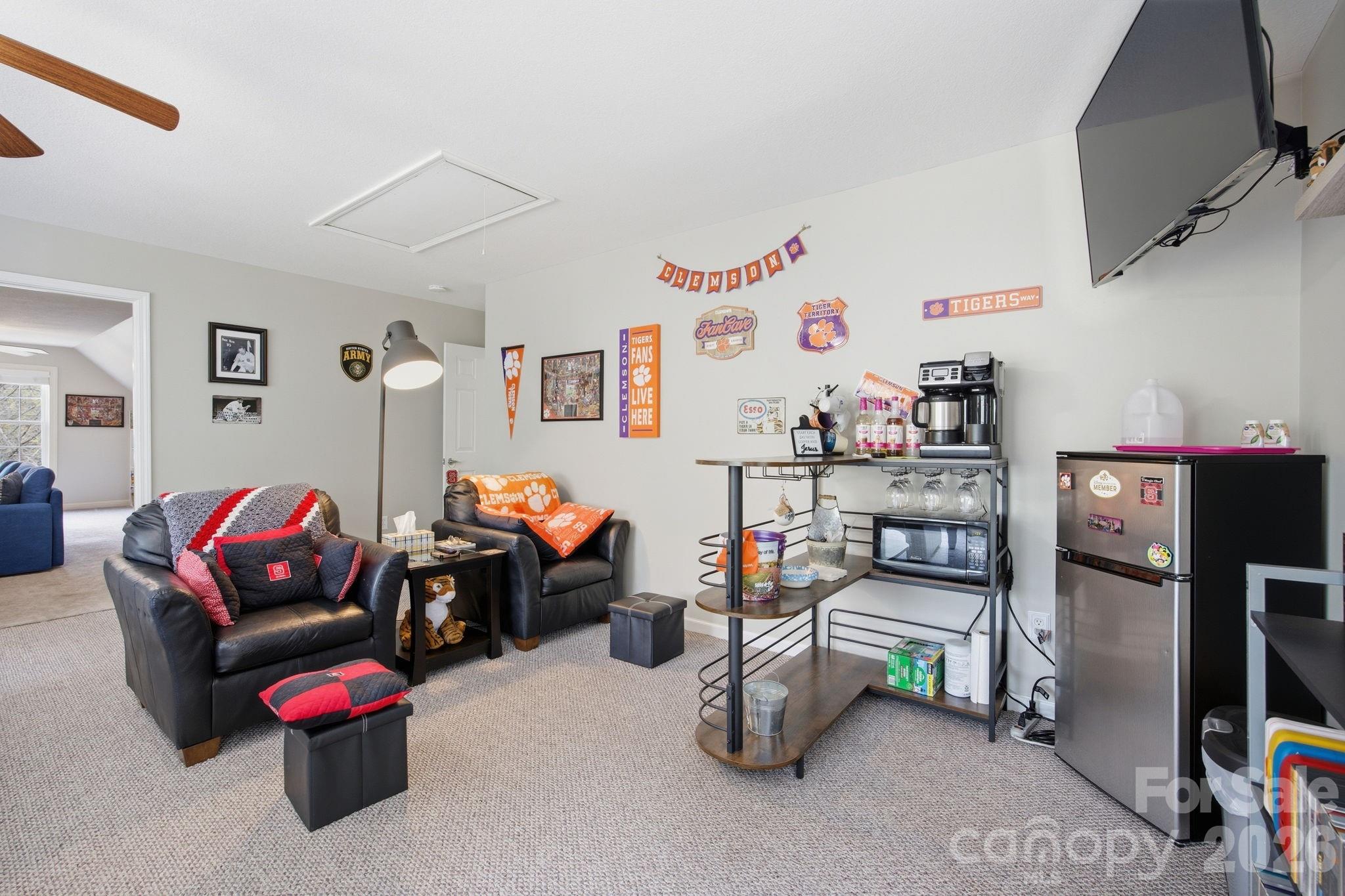 Cross Creek - Residential