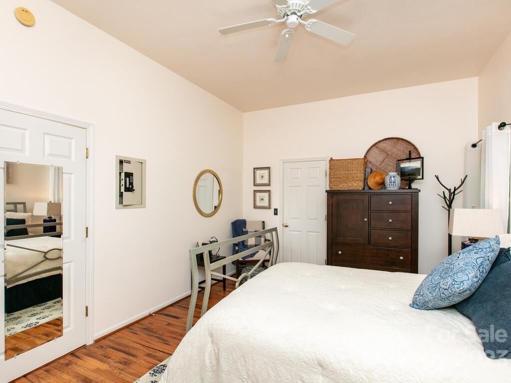 Connestee Falls - Residential