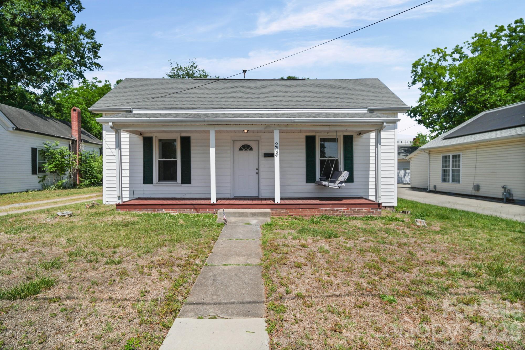 204 S East Avenue