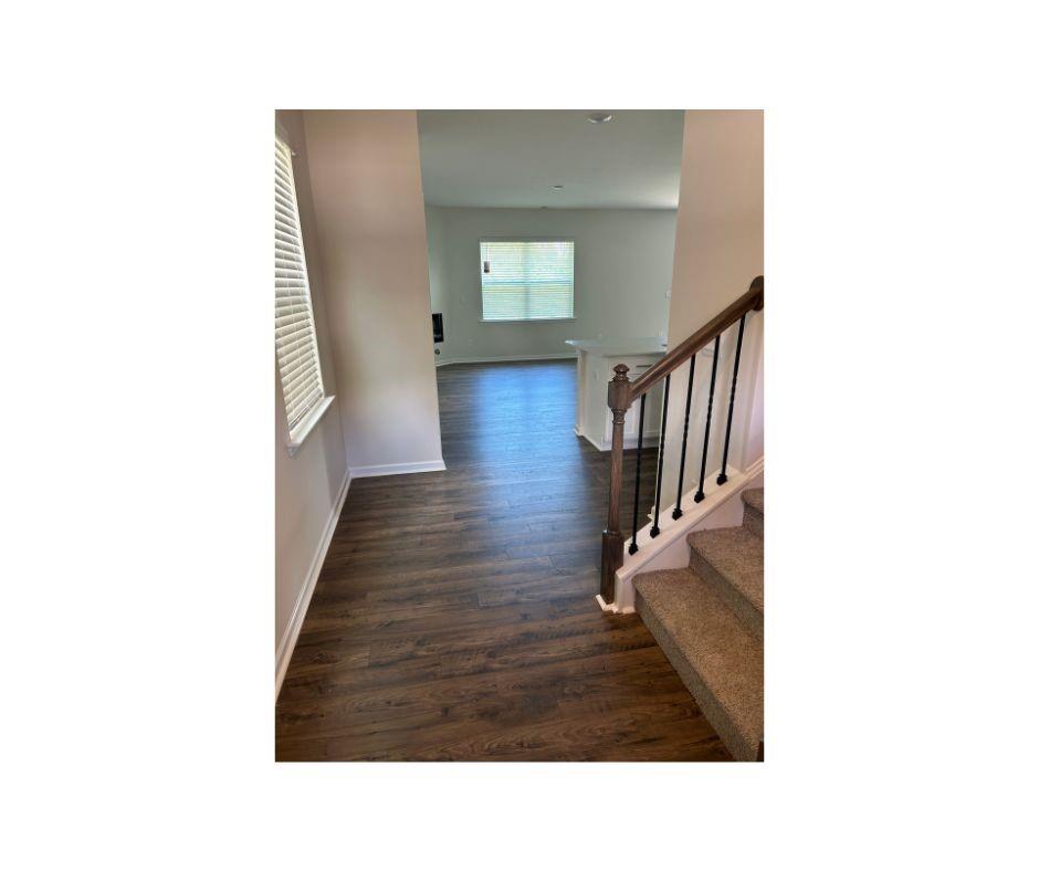 1215 37th Avenue Lane NE