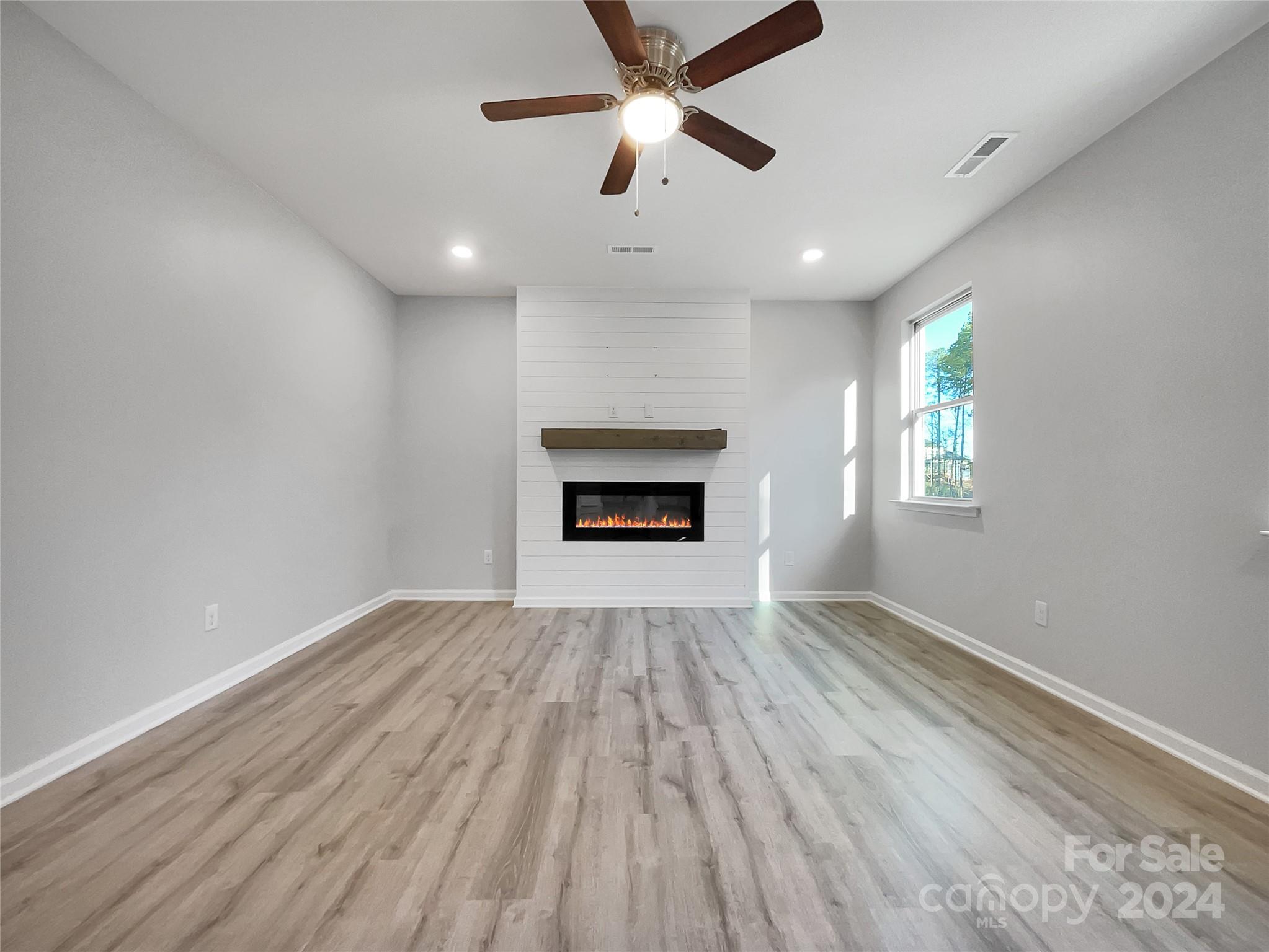 Palm Tree Cove II - Residential