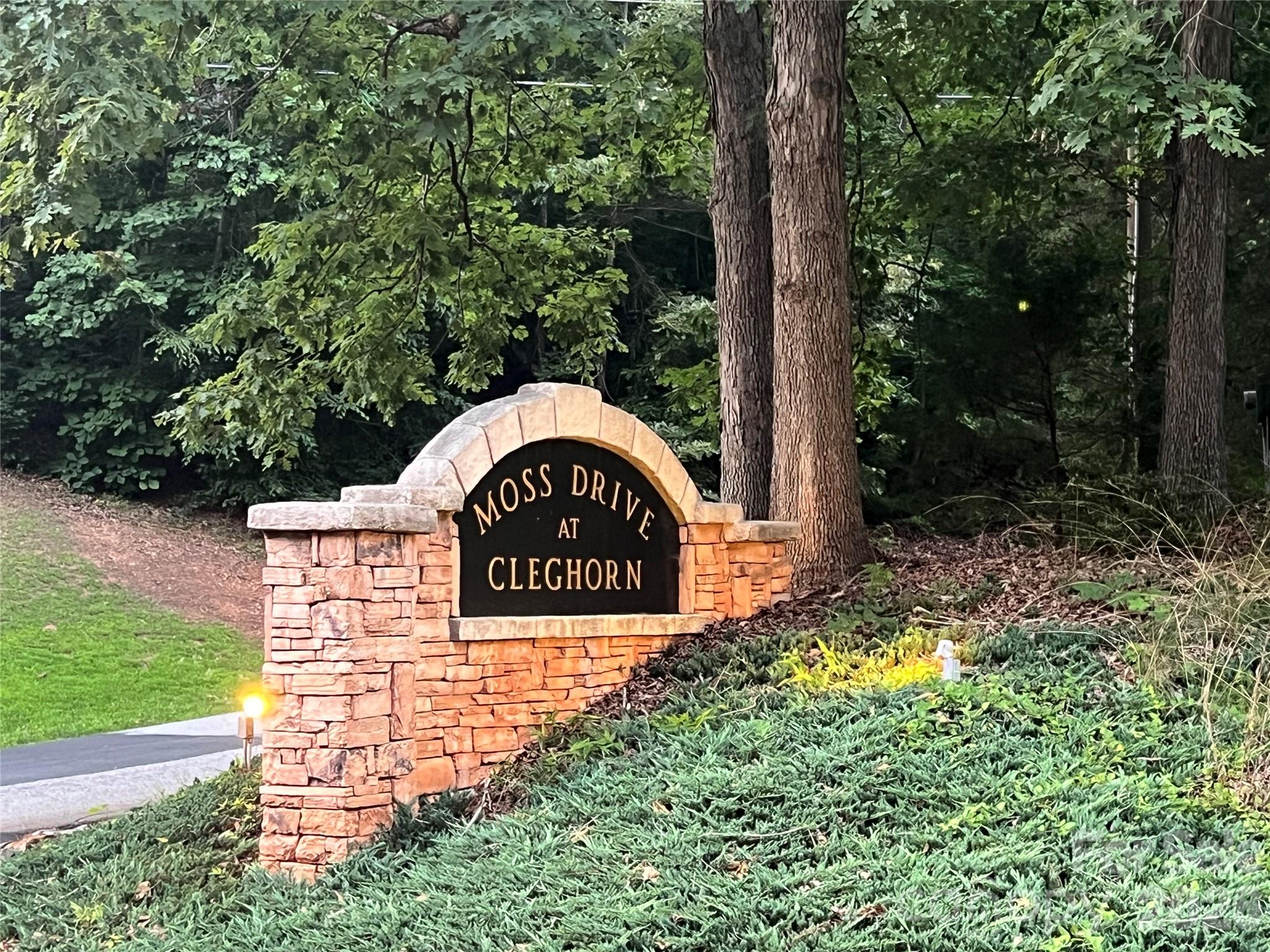 000 Moss Drive