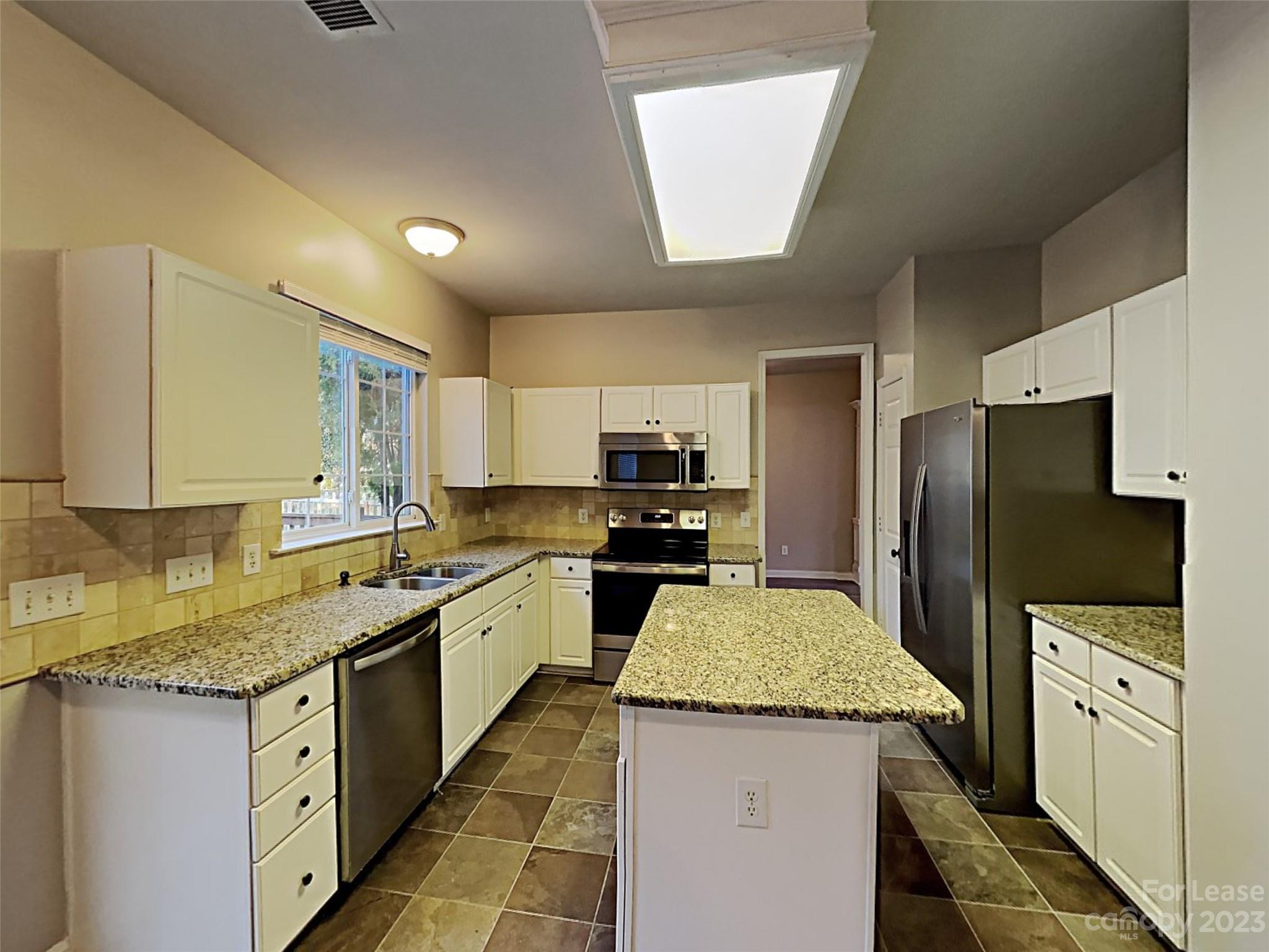 Unknown - Residential Lease