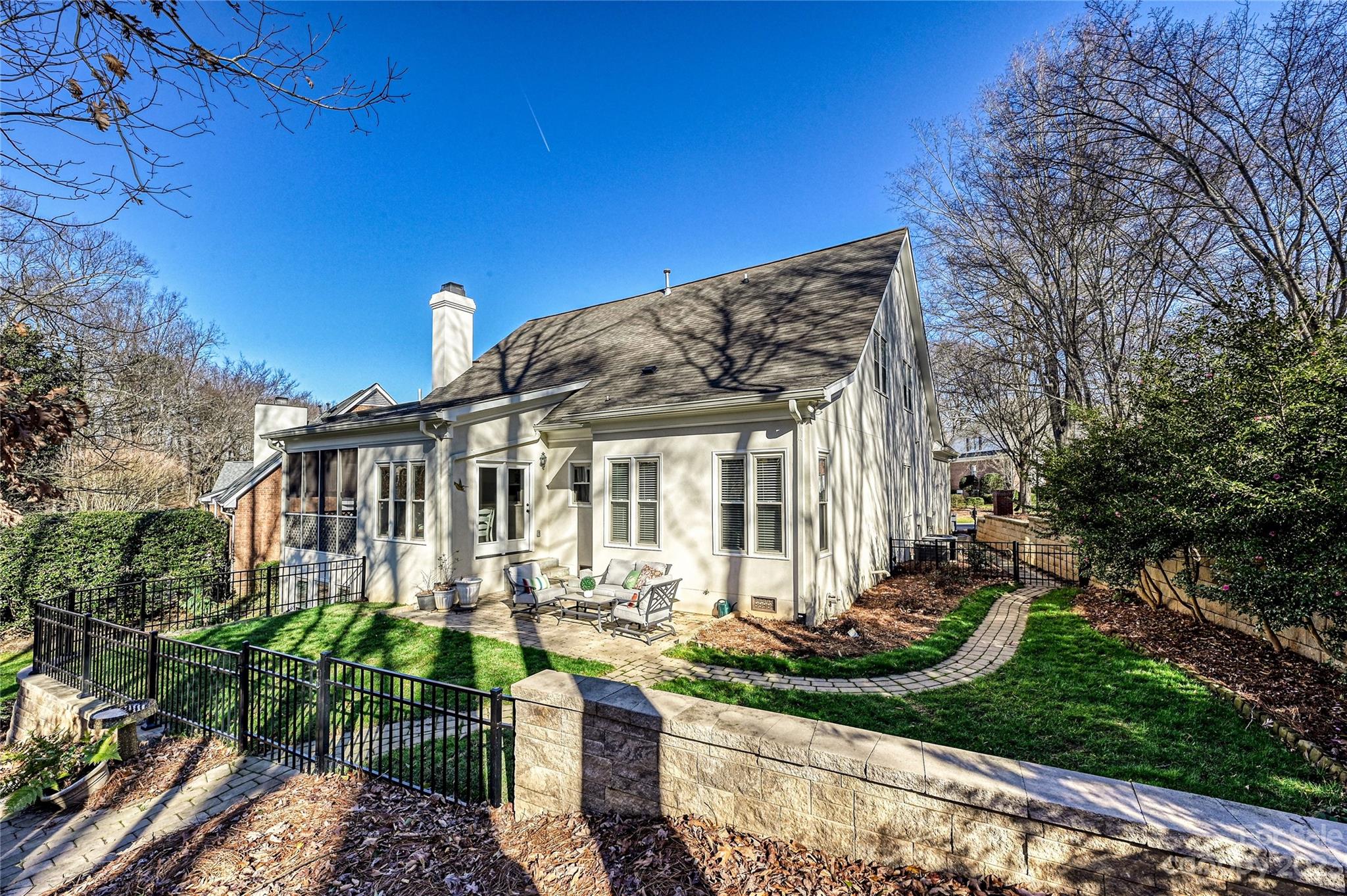 Ivy Hall - Residential