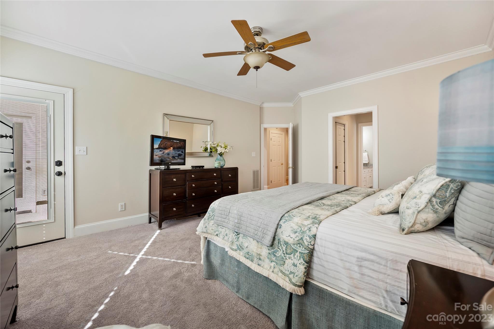 Ivy Hall - Residential