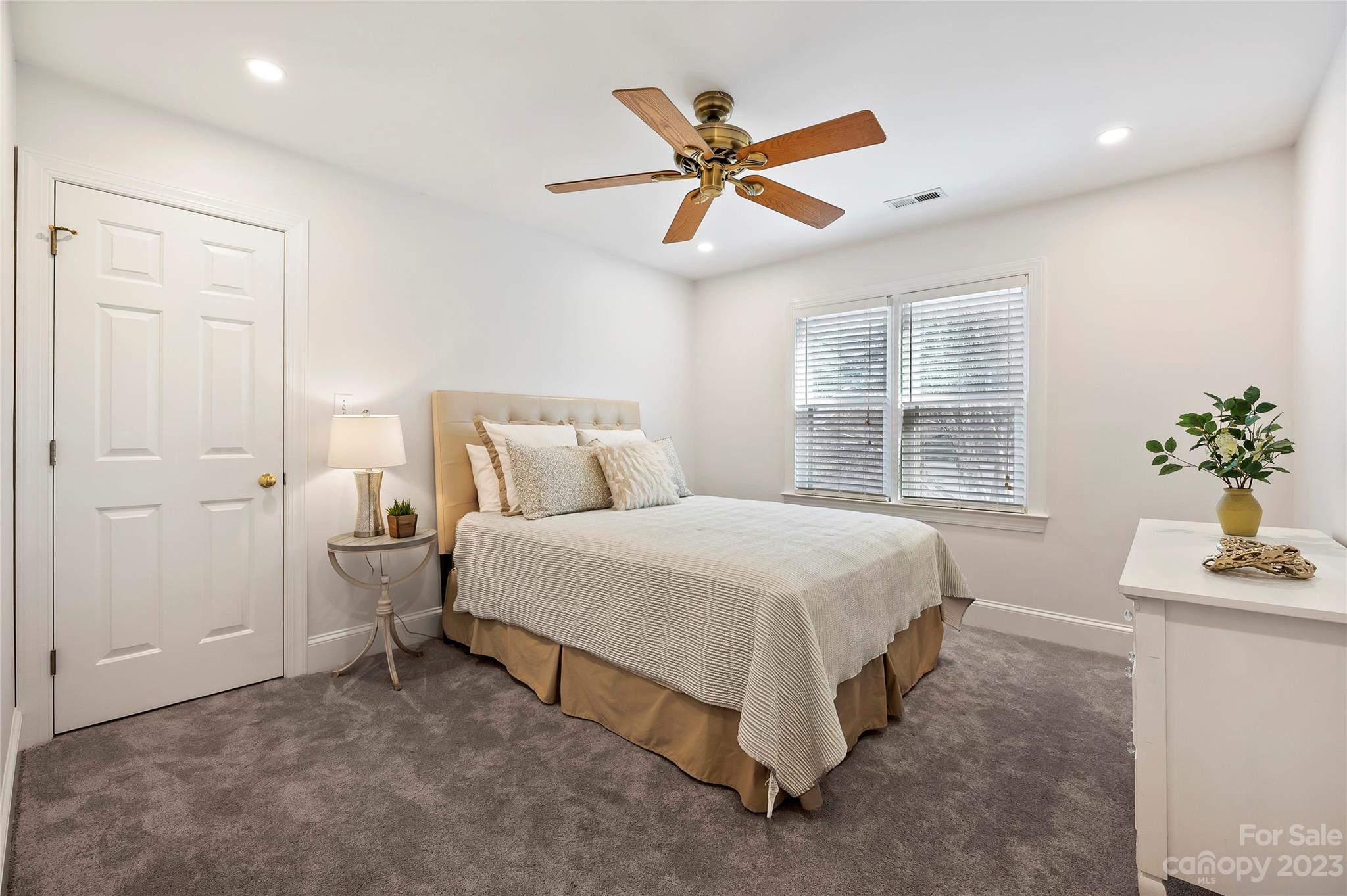 Ivy Hall - Residential