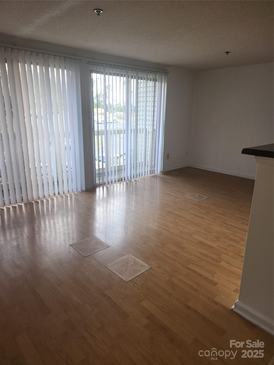 1614-H Arlyn Circle