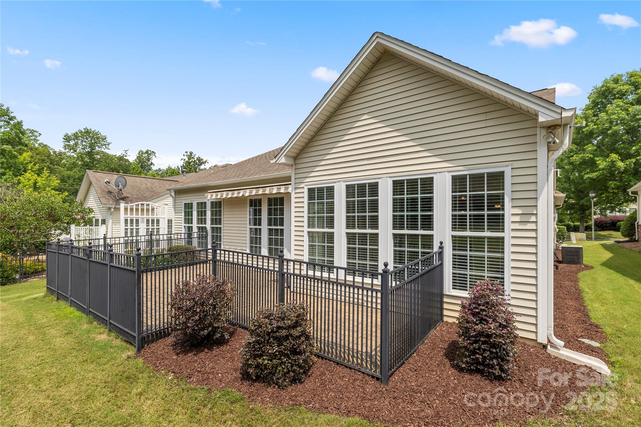 56119 Finches Court