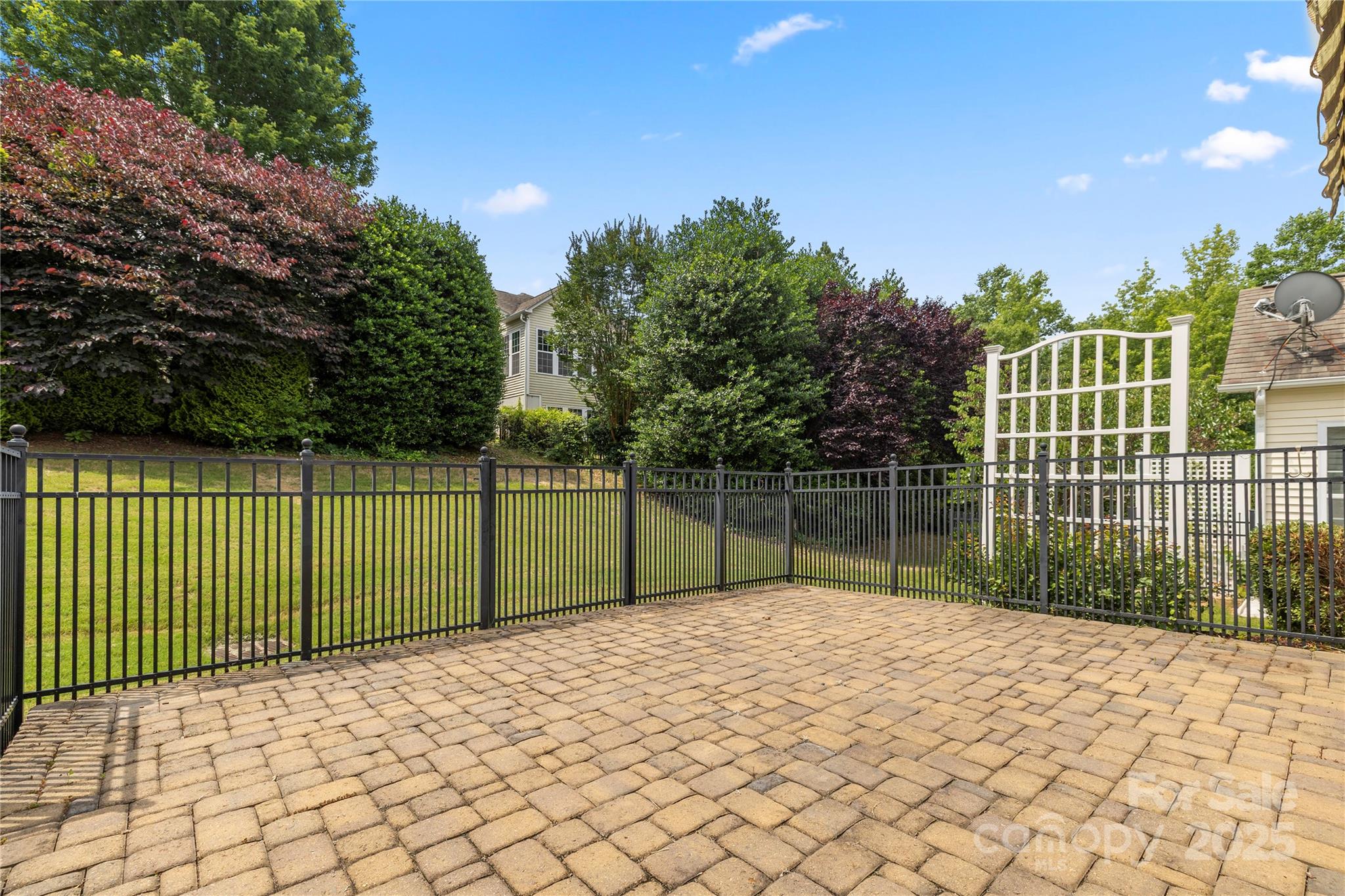 56119 Finches Court