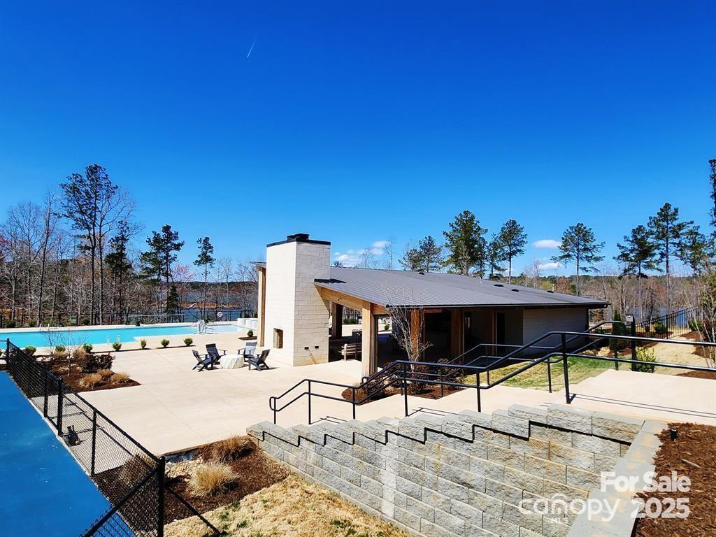 Lakeside Reserve - Land