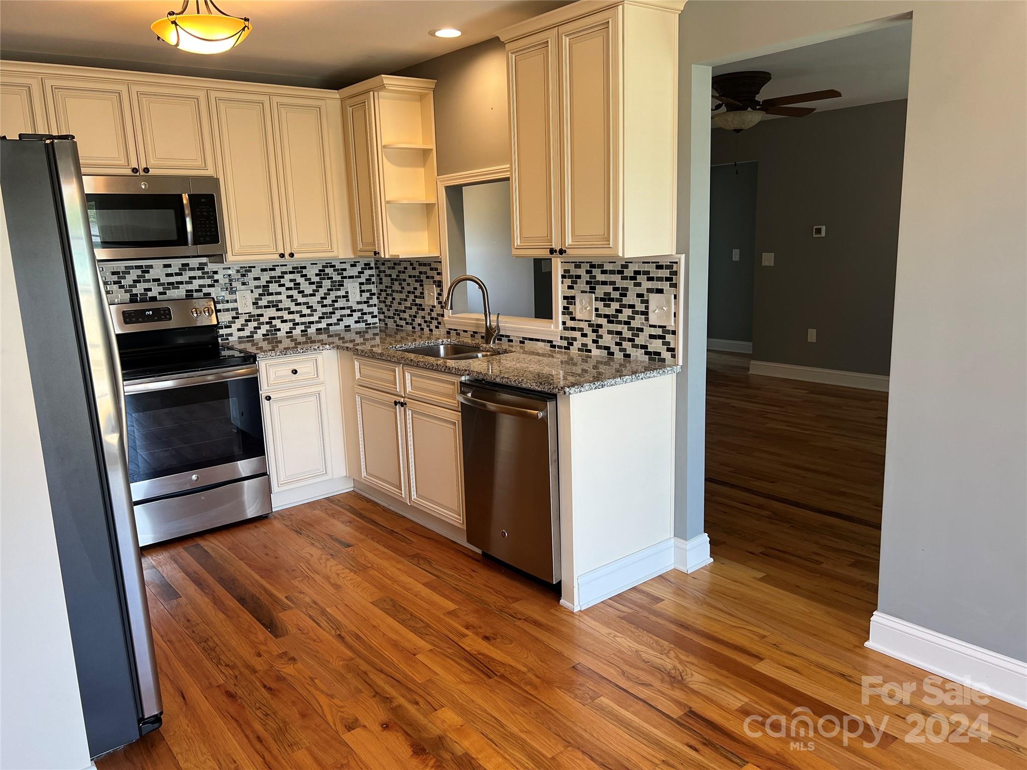 Lincoln Park - Residential