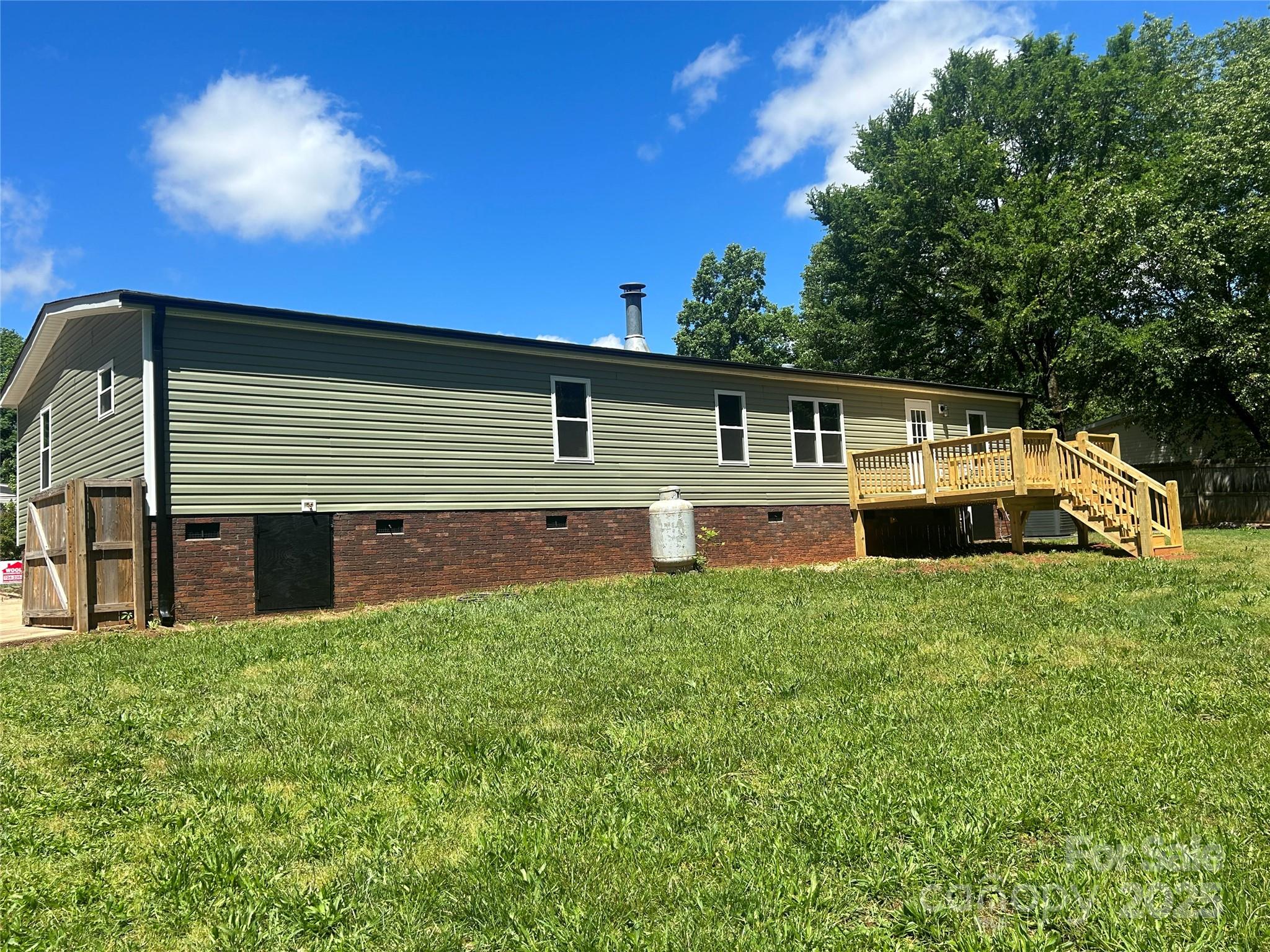 353 Quail Pointe Drive