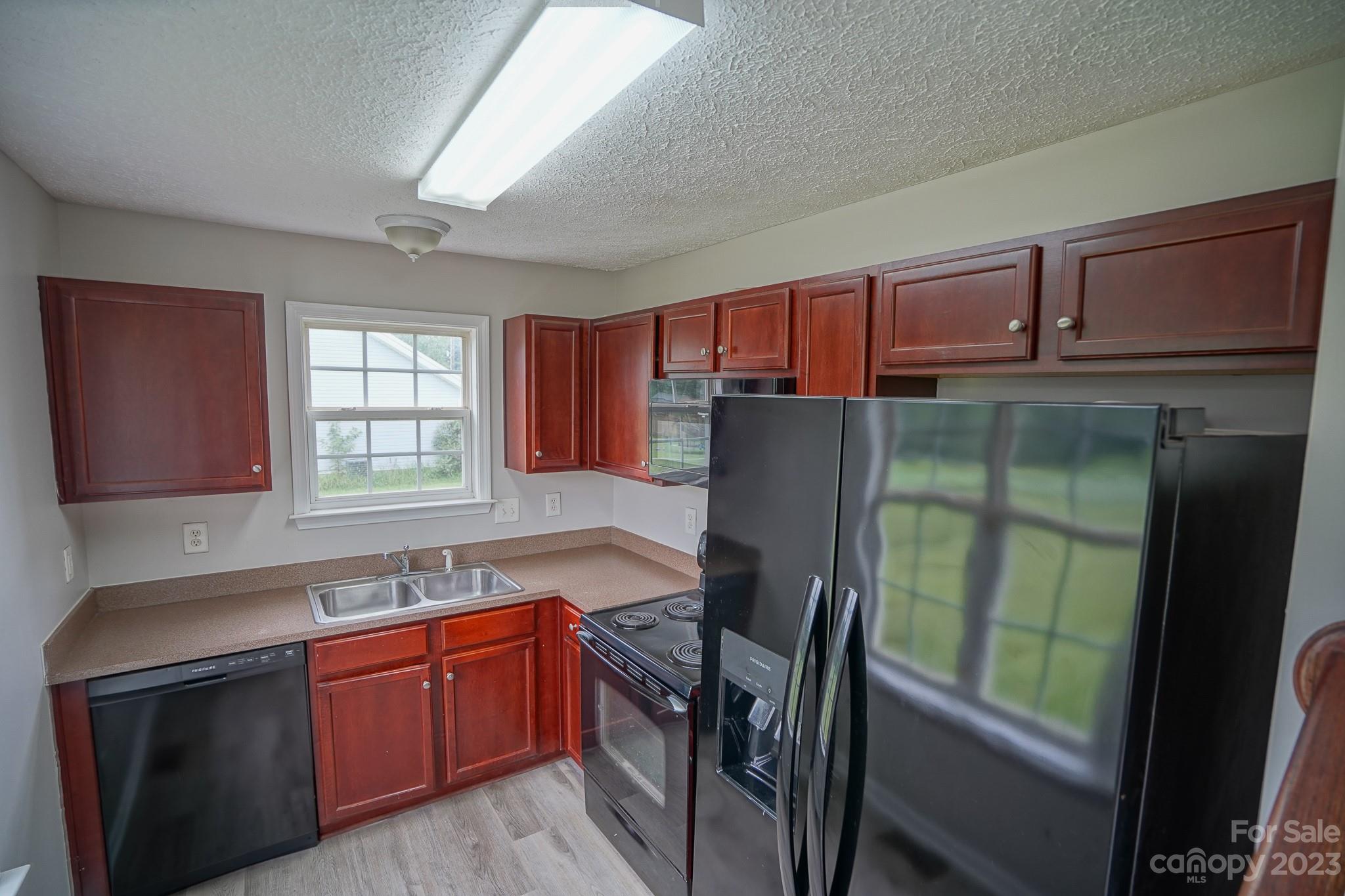Lakeview - Residential