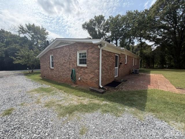 3307 Boat Club Road