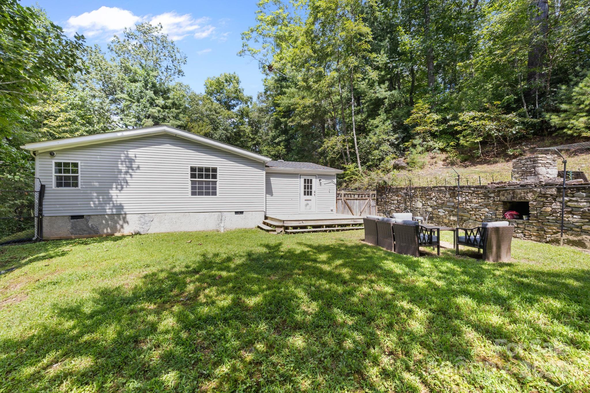 388 Pinewood Knoll Drive